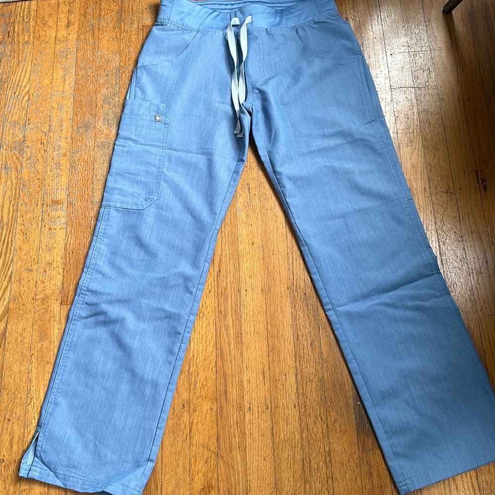 Figs women's Kade - petite cargo scrub pants - XS - Petite / Heather Indigo